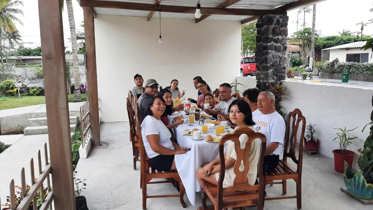 Hostal Tero Real Puerto Villamil Esterno foto
