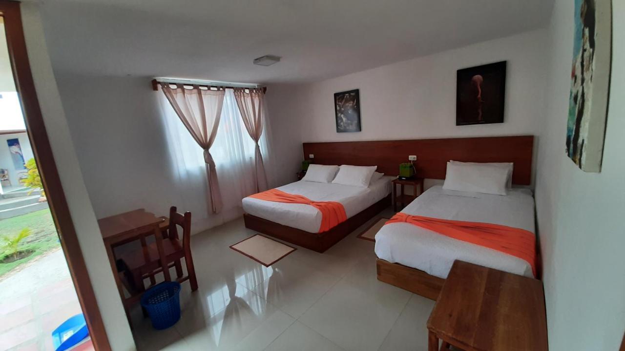 Hostal Tero Real Puerto Villamil Esterno foto