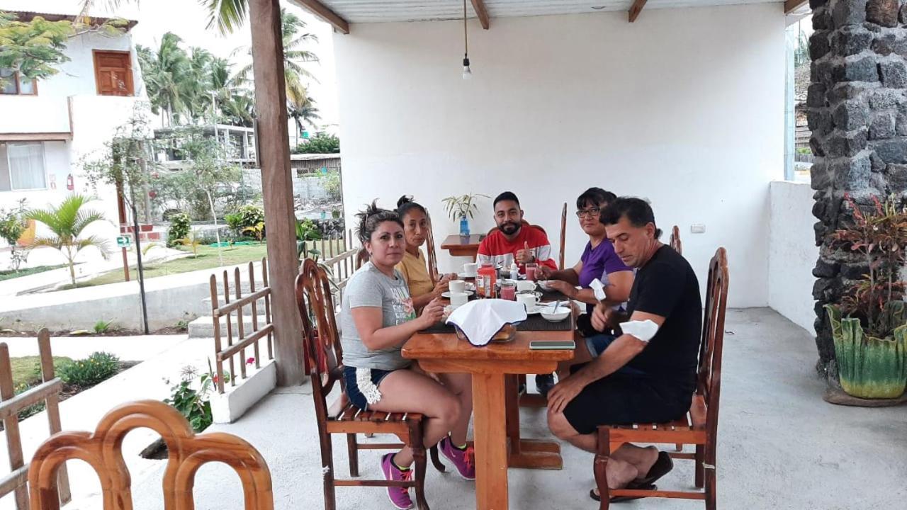 Hostal Tero Real Puerto Villamil Esterno foto